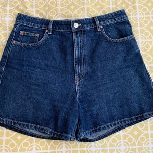 Zara Women’s Retro Denim Shorts